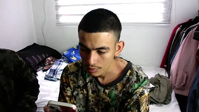 sorry-mom69 online show from 10/19/25, 06:41