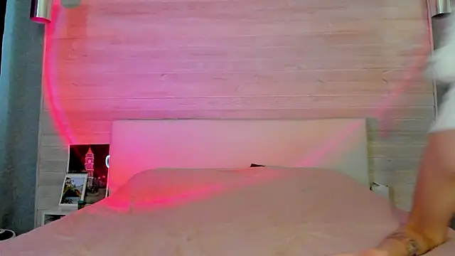 molly hunt  online show from 02/03/26, 05:05