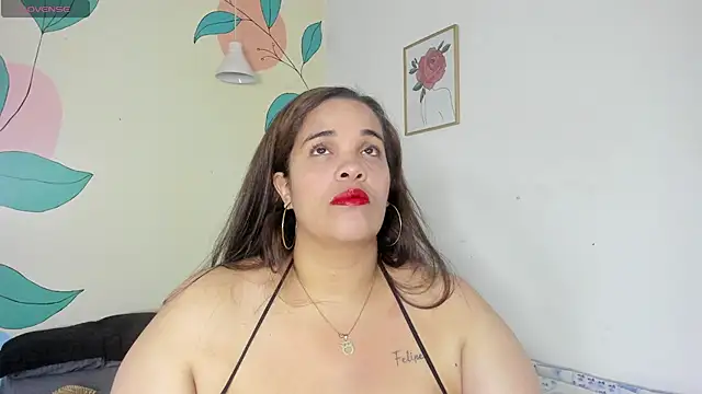 Alondra zaaens online show from 10/16/25, 01:01