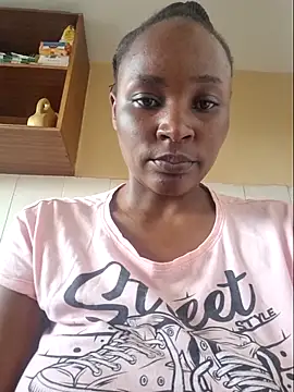 Snapshot of Samia_Queen chatting on 10/20/25, 11:43 Samia Queen online show from 10/20/25, 11:43