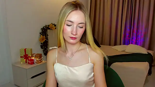 bella  rose online show from 12/26/24, 09:55