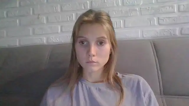 Snapshot of MaryMiton chatting on 03/22/25, 03:42 MaryMiton online show from 03/22/25, 03:42