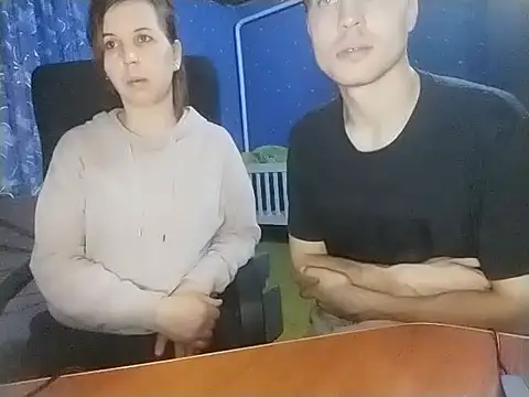 Snapshot of loveis007 chatting on 11/02/25, 09:39 loveis007 online show from 11/02/25, 09:39