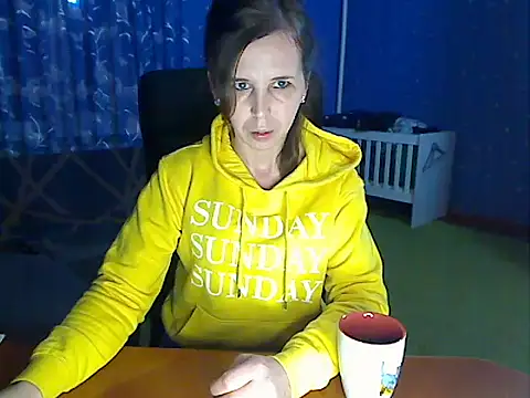 loveis007 online show from 12/04/25, 07:22