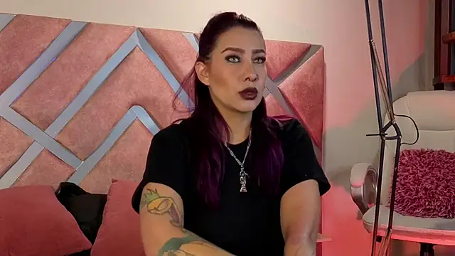  kelly hous36 online show from 11/11/25, 12:38