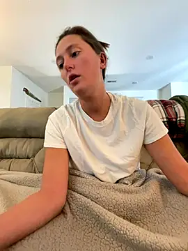 Snapshot of triple34D chatting on 09/09/25, 04:39 triple34D online show from 09/09/25, 04:39