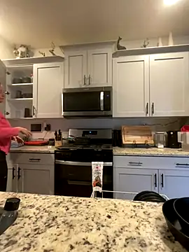 Snapshot of triple34D chatting on 11/12/25, 01:22 triple34D online show from 11/12/25, 01:22