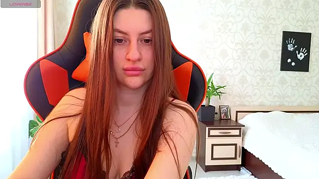 Elishka  online show from 04/21/26, 05:47