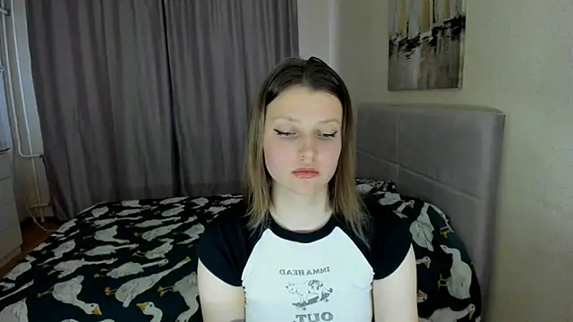 SoniNesti online show from 09/19/25, 02:07