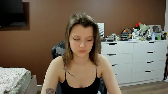 SoniNesti online show from 04/04/26, 02:47