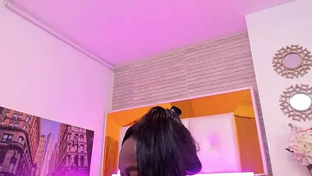 ShaniaBrownn online show from 01/14/26, 07:52