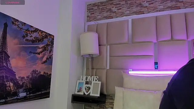 ShaniaBrownn online show from 02/10/26, 07:40