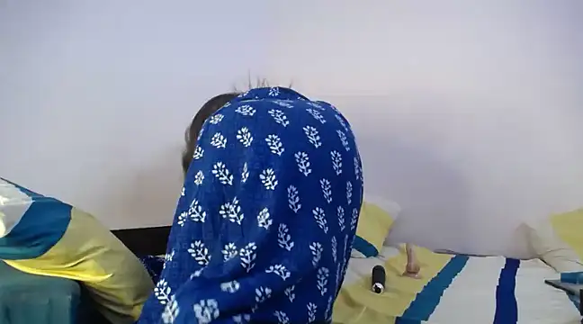 Snapshot of cutee__crazy chatting on 12/04/24, 05:44 cutee crazy online show from 12/04/24, 05:44