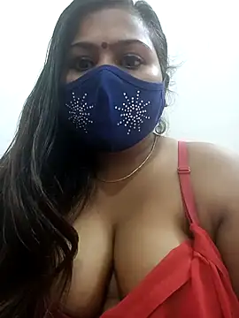 Snapshot of cutee__crazy chatting on 03/05/25, 06:23 cutee crazy online show from 03/05/25, 06:23