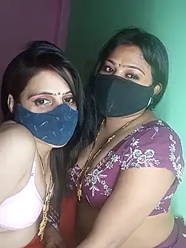 Snapshot of cutee__crazy chatting on 10/10/25, 06:07 cutee crazy online show from 10/10/25, 06:07