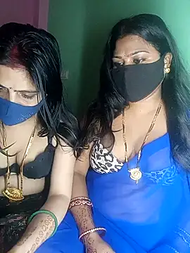 Snapshot of cutee__crazy chatting on 10/11/25, 05:44 cutee crazy online show from 10/11/25, 05:44