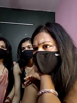 cutee  crazy online show from 03/07/26, 01:08