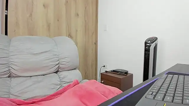 xspecialoomx online show from 03/23/26, 01:26