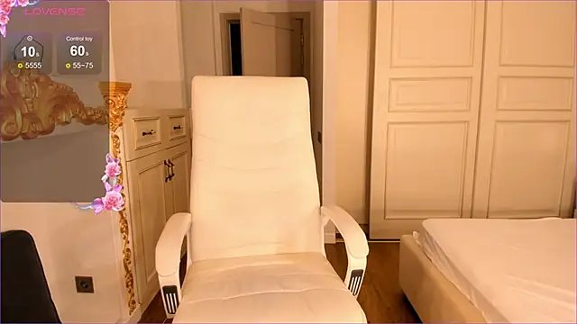 Sury 01 online show from 09/13/25, 02:17