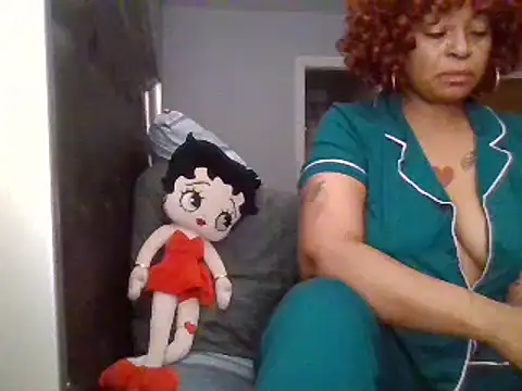 Snapshot of MSweetLindaParks chatting on 01/05/25, 01:56 MSweetLindaParks online show from 01/05/25, 01:56
