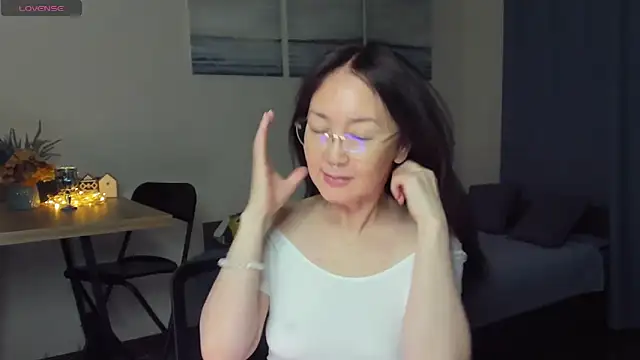 AvroraSakura online show from 12/22/24, 01:33