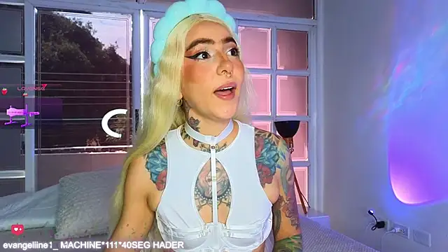 Snapshot of Evangelyne_1 chatting on 01/31/25, 03:44 Evangelyne 1 online show from 01/31/25, 03:44