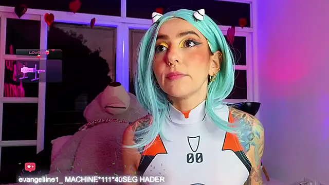 Snapshot of Evangelyne_1 chatting on 02/14/25, 03:47 Evangelyne 1 online show from 02/14/25, 03:47