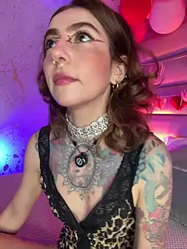 Evangelyne 1 online show from 02/18/26, 03:52