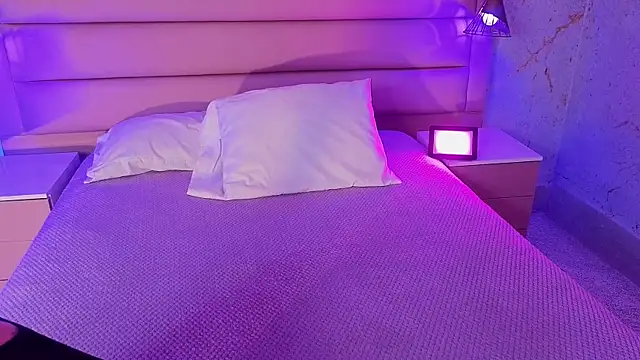 Evangelyne 1 online show from 04/20/26, 03:37