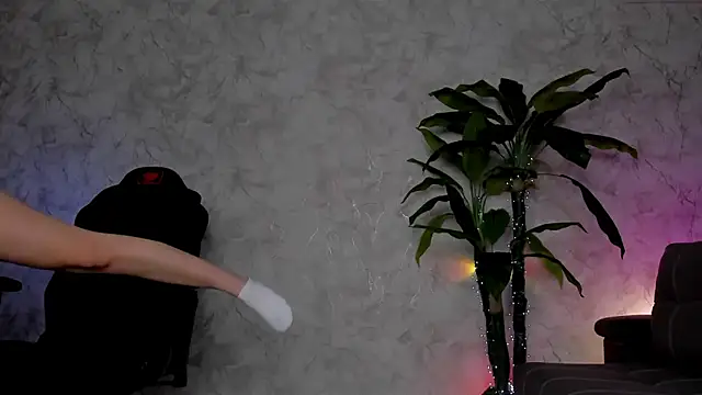 Emma7 online show from 09/15/25, 03:28