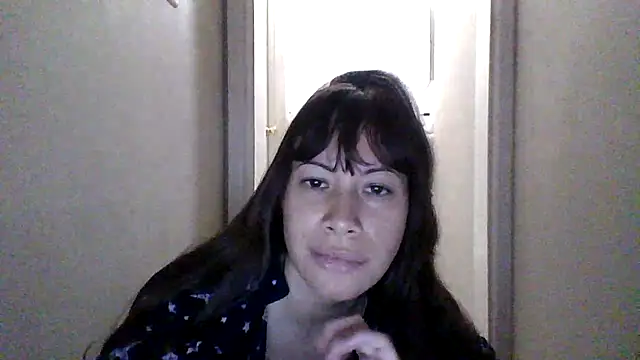 petitedoll29 online show from 11/17/25, 08:36