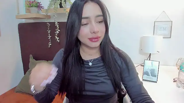 isabella jade online show from 02/24/25, 06:36