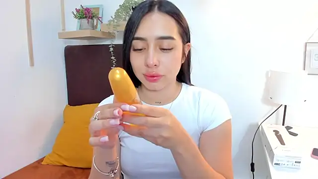 isabella jade online show from 03/15/25, 01:07