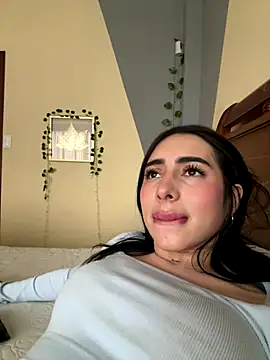 isabella jade online show from 09/18/25, 01:46