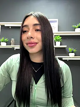 isabella jade online show from 11/18/25, 01:04