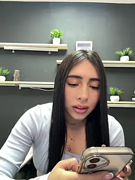 isabella jade online show from 11/21/25, 11:53