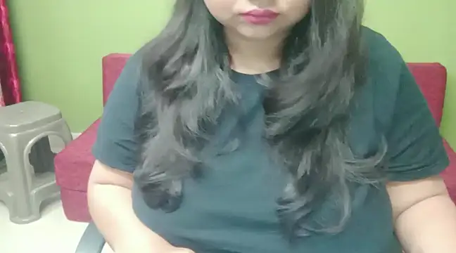 Snapshot of yoursnishaa chatting on 12/18/24, 05:00 yoursnishaa online show from 12/18/24, 05:00