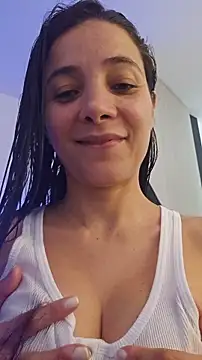 Snapshot of miaeyes chatting on 11/07/25, 02:50 miaeyes online show from 11/07/25, 02:50