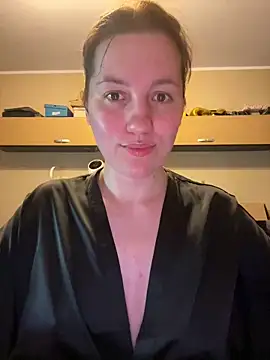 Nicole-Ray online show from 03/19/25, 08:34