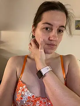 Nicole-Ray online show from 11/03/25, 08:32