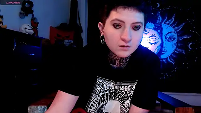 Snapshot of Marieblueeyes chatting on 03/22/25, 04:03 Marieblueeyes online show from 03/22/25, 04:03