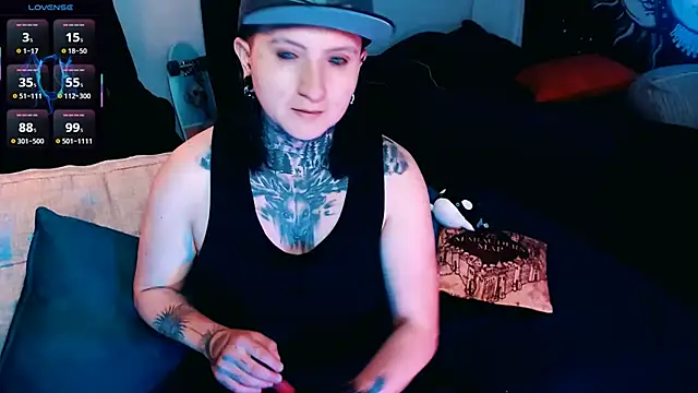 Snapshot of Marieblueeyes chatting on 09/24/25, 02:15 Marieblueeyes online show from 09/24/25, 02:15