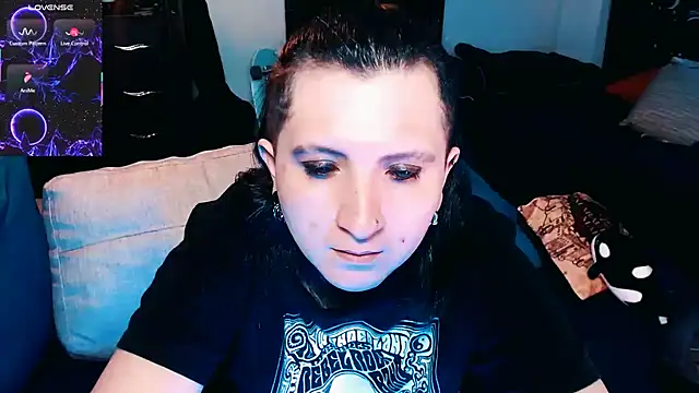 Snapshot of Marieblueeyes chatting on 09/26/25, 04:27 Marieblueeyes online show from 09/26/25, 04:27
