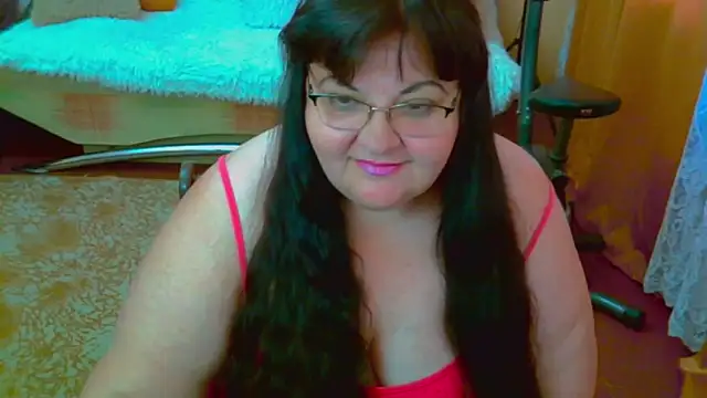 Snapshot of SinlessHeavy chatting on 05/24/26, 01:38 SinlessHeavy online show from 05/24/26, 01:38
