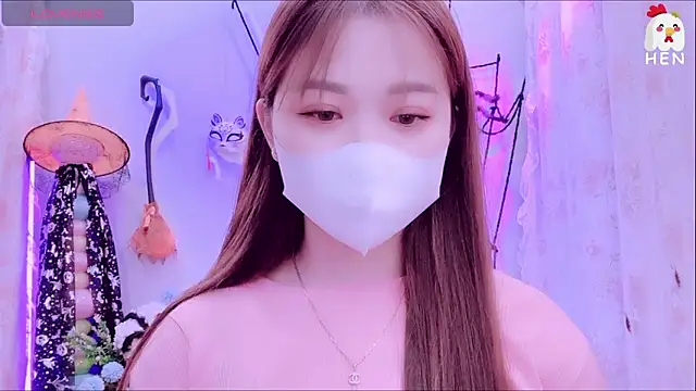 hen237 online show from 10/21/25, 09:48