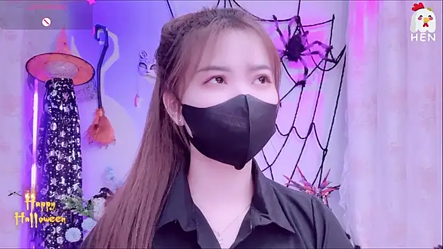 hen237 online show from 11/05/25, 12:54