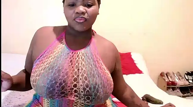 Snapshot of Queen_BootyXXX chatting on 03/15/25, 01:52 Queen BootyXXX online show from 03/15/25, 01:52