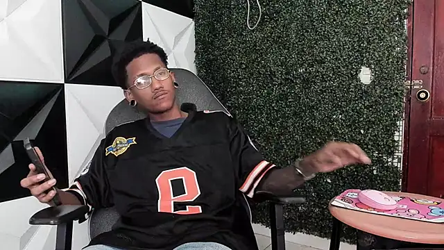 ManSant online show from 04/11/26, 04:00