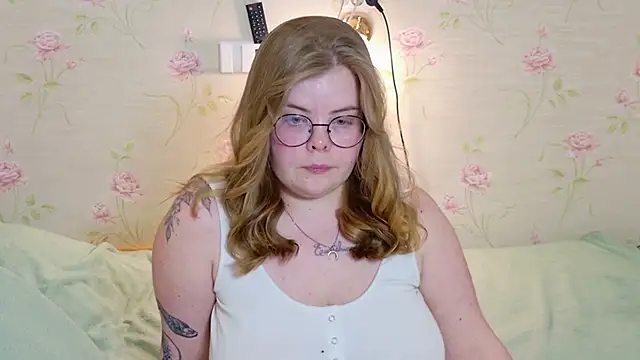 sinnamon  online show from 03/10/26, 02:33