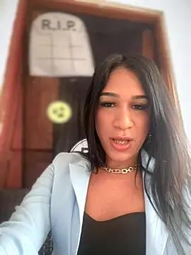 Ashly Miller online show from 10/19/25, 08:09